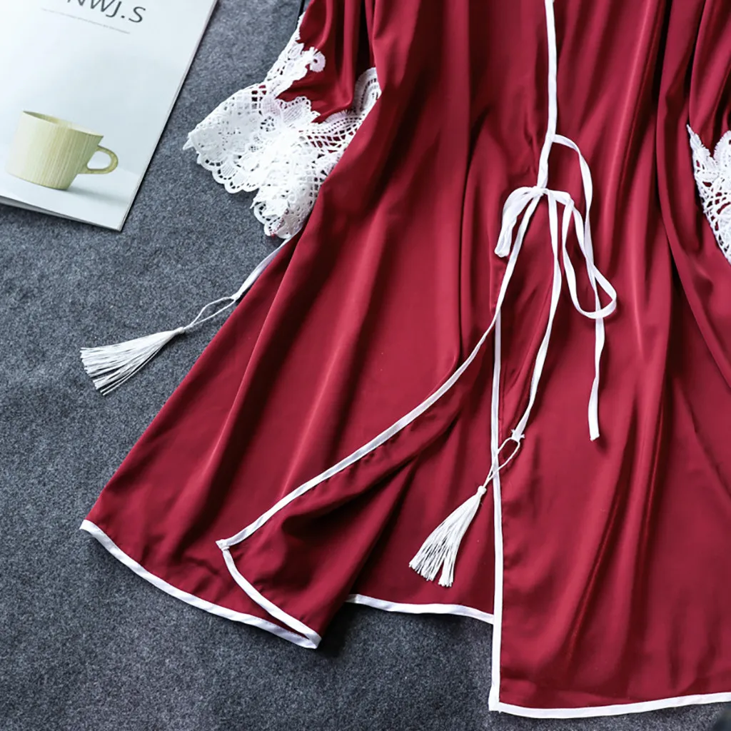 Комплект ночного белья из трех предметов с халатиком кружевные лоскутные пижамы