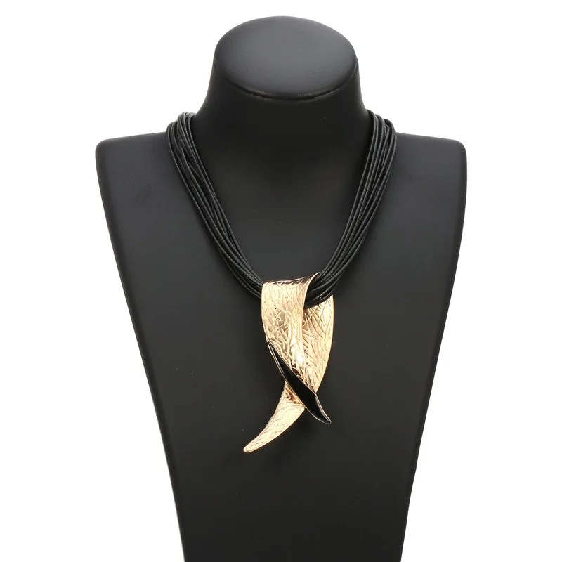 

Big Pendants Necklaces for Women Accessories Multi Layer Leather Chain Steampunk Gothic Jewelry Statement Fashion Necklace 2020