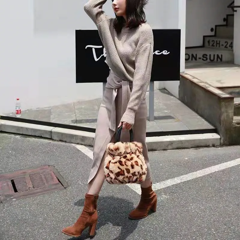 Новинка 2020 Женская японская и южнокорейская сетчатая красная меховая сумка 100%