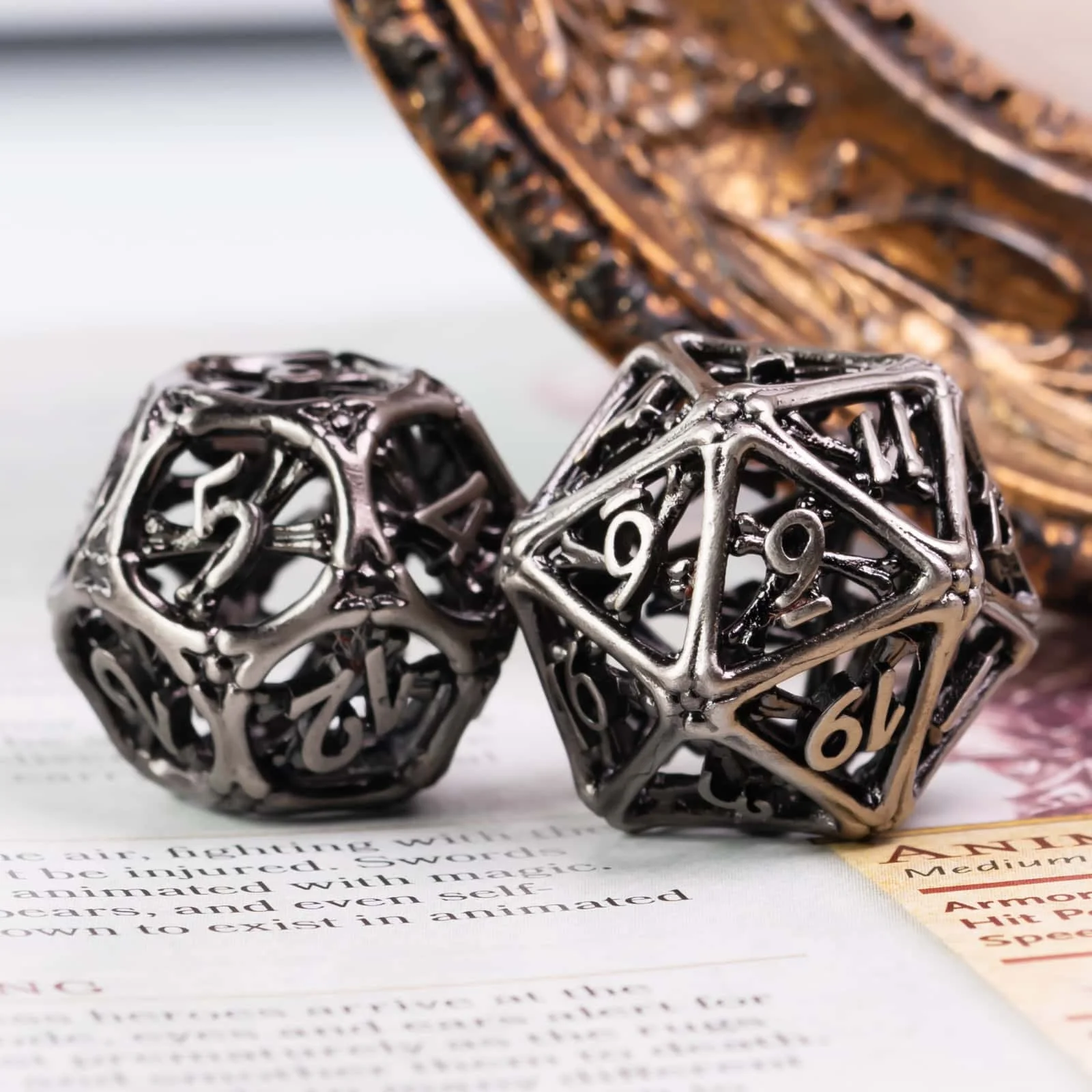 Cusdie полые металлические кости D &amp набор костей 7 шт. игральные DND многогранных для