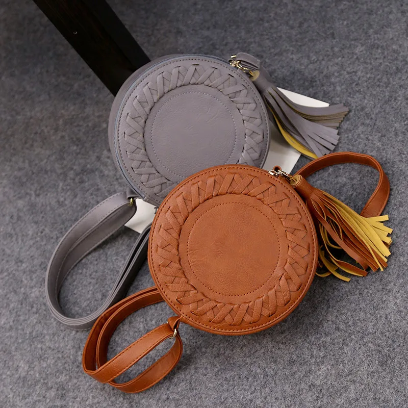 

Женская винтажная сумка-мессенджер с кисточками, маленькая сумка через плечо, Сумки из искусственной кожи, женские круглые повседневные же...