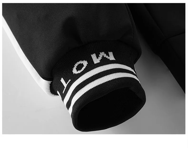 Мужской спортивный костюм с капюшоном черный однотонный надписью толстовка и