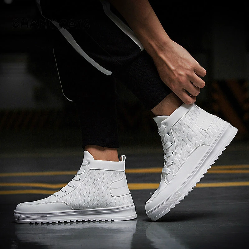 Мужские высокие кроссовки со шнуровкой однотонные белые желтые черные модная