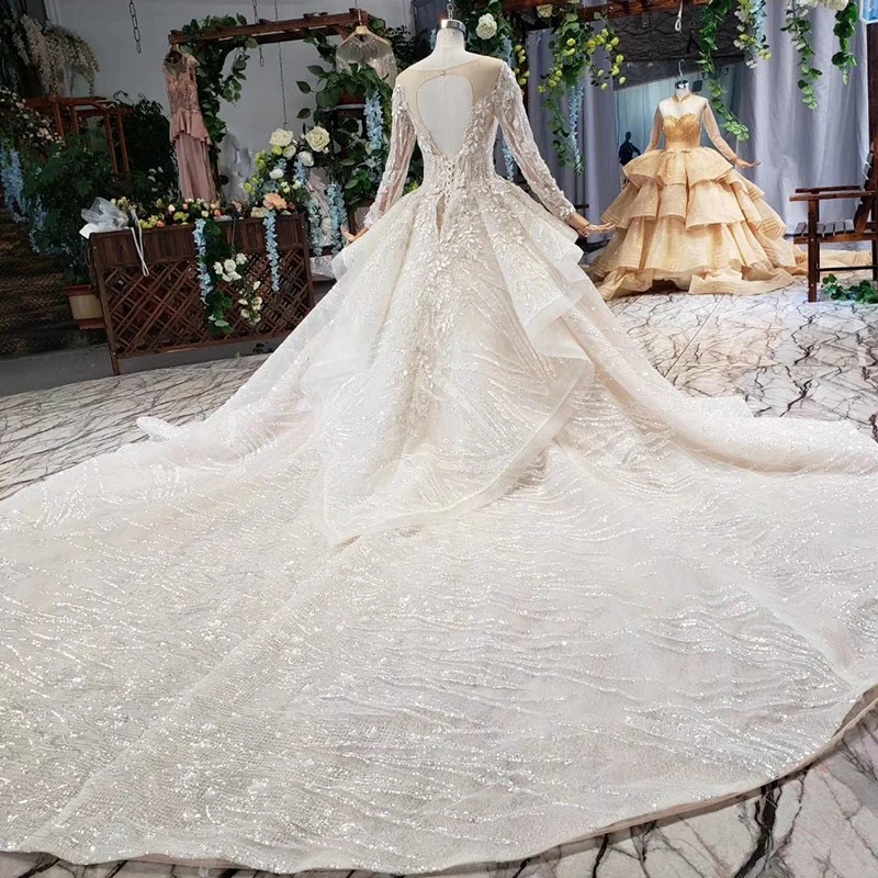 Свадебное платье с рюшами плюс размер круглым вырезом блестками кружевами