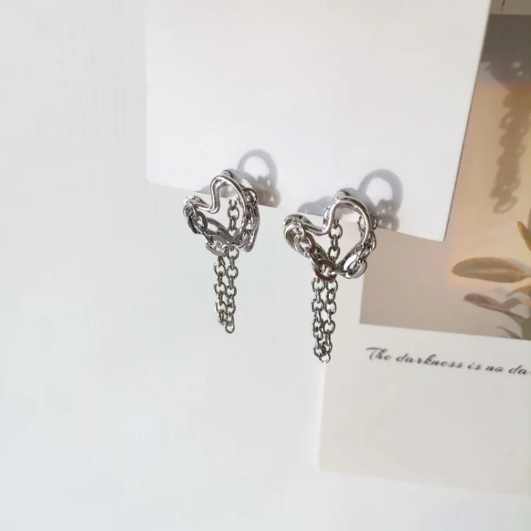 

2022 New Design Unusual Hollowed Out Love Earrings For Woman Fashion Korean Jewelry Wedding Party Girl's Luxurious Earrings