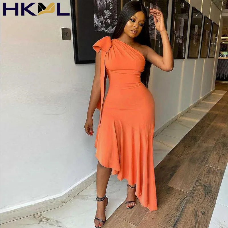 

Summer 2021 new women's lace up one shoulder slant collar Mermaid Dress Sexy night party irregular tight dress