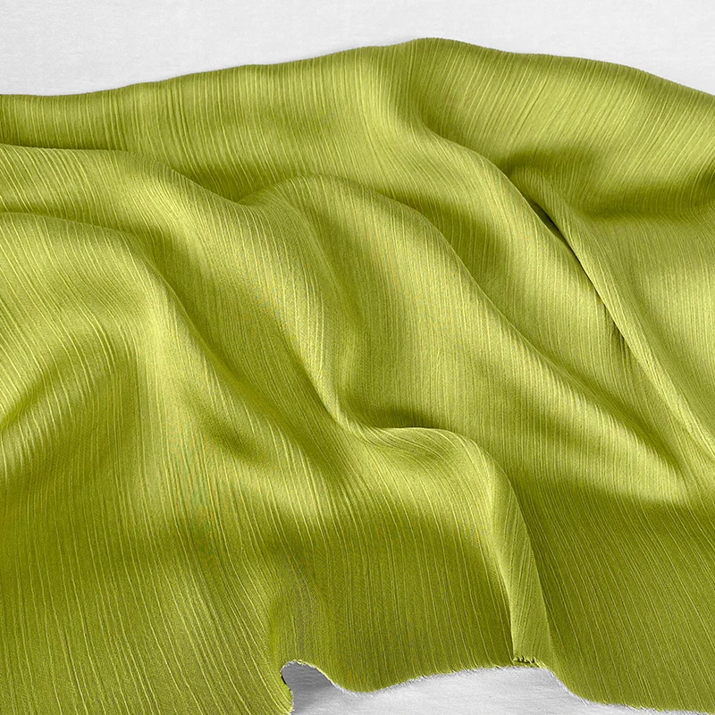 Новая сатиновая импортная однотонная ярко-зеленая блестящая ткань из крепдешина