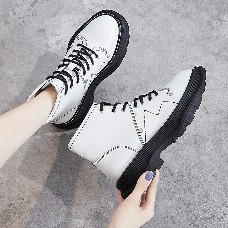

Women's Winter Shoes High Quality Genuine Leather Ankle Boots Female Leather Boots Thick Plush Women Martin Boots Black