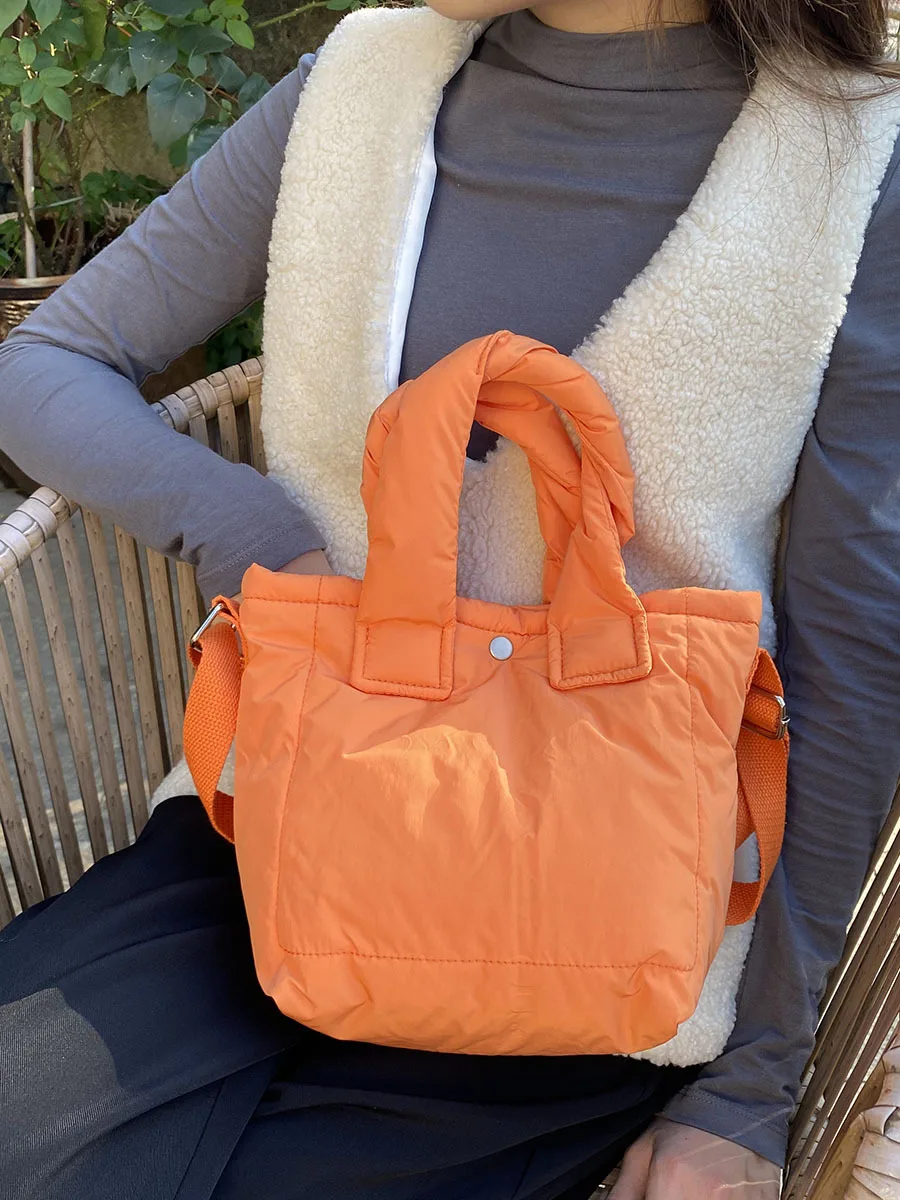 

Casual Cotton Bucket Bags Women Designer Colorful Handbags Cute Space Pad Feather Shoulder Crossbody Bag Ladies Large Totes 2021