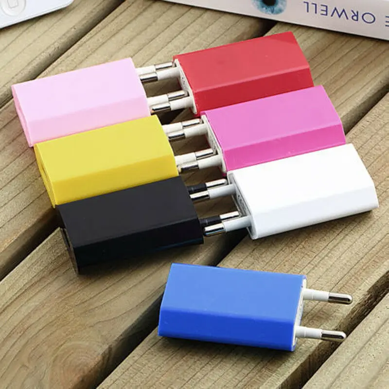 Универсальное портативное зарядное устройство с Micro USB и европейской вилкой 5 В 1 А
