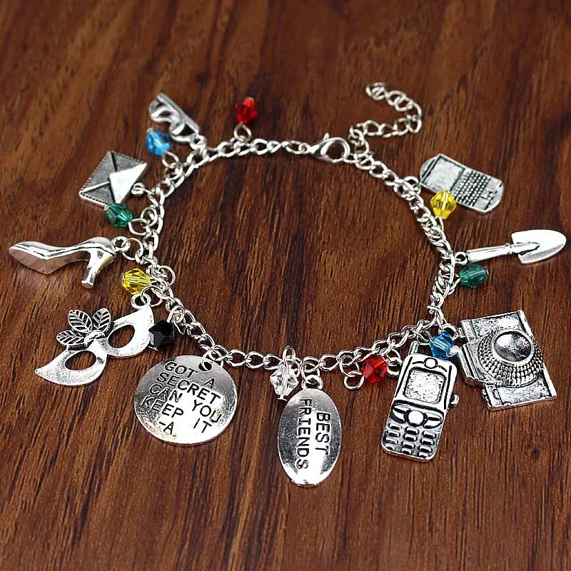 Милый браслет и с маленькими лжецами &quotполучил секрет можете ли вы сохранить