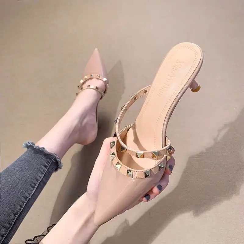 Женские остроносые шлепанцы новинка весны и лета 2020 босоножки на высоком тонком