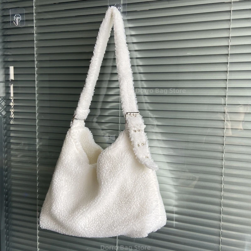

Solid Color Soft Fluffy Plush Women Messenger Bags Winter Lamb Faux Fur Ladies Shoulder Bag Large Capacity Female Casual Tote