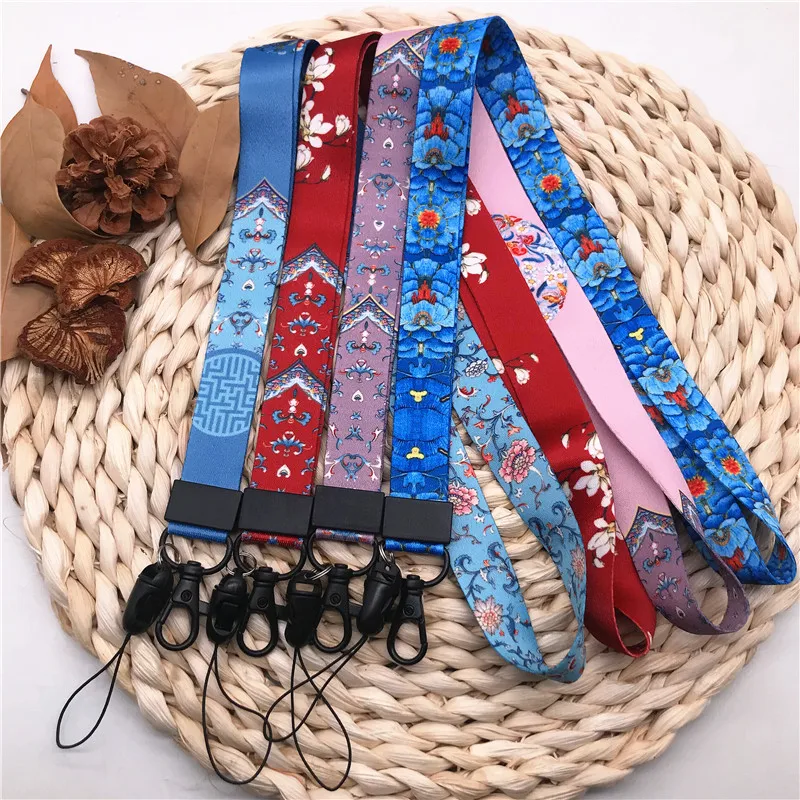 Ремешки на шею по индивидуальному заказу в фольклорном стиле для ключей