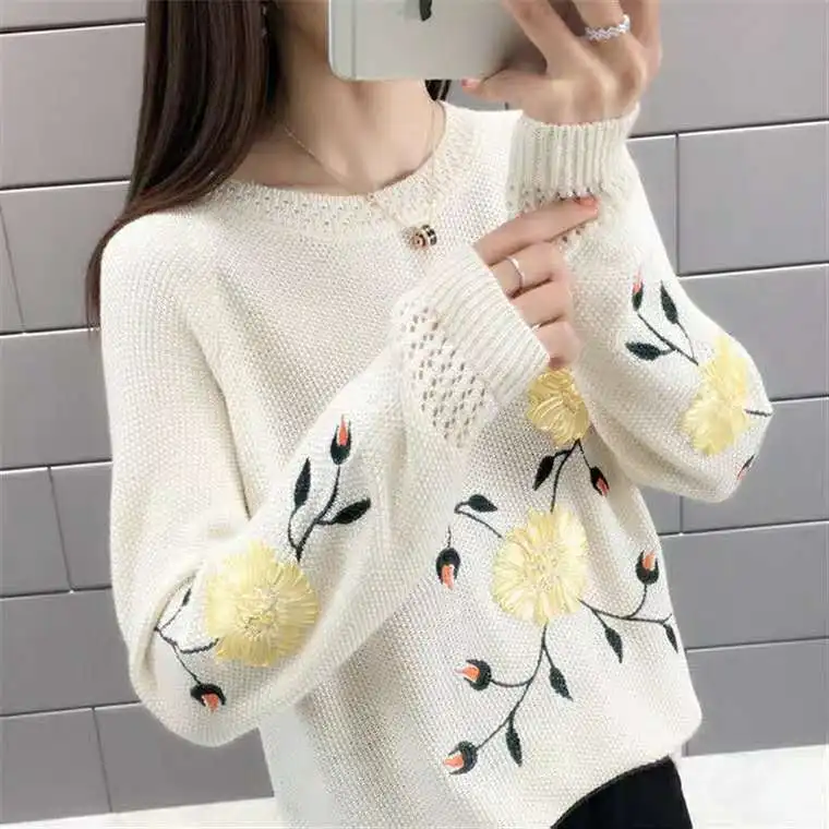 

2021 New Embroidered Pullover Loose Thin Sweater Women 's Sweater Refreshing Base Shirt Round Neck Top