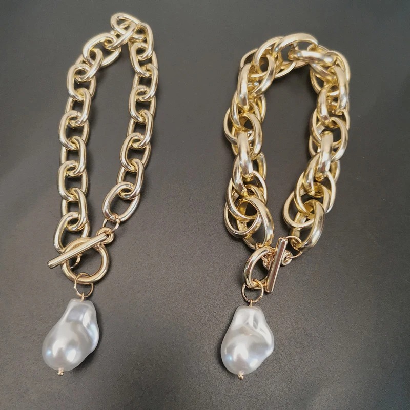 Винтажный барокко неправильный жемчужный браслет-браслет для женщин золотого цвета модного замочка с толстыми замками на звеньях ювелирных изделий.