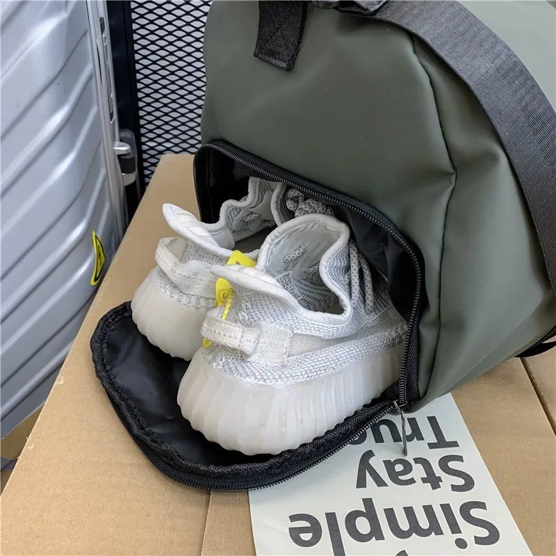 Fashion Men Travel Bag Waterproof Sports Bag Fitness Gym Handbags Large Capacity Shoulder Bag Crossbody Pack Sac De Voyage 2021