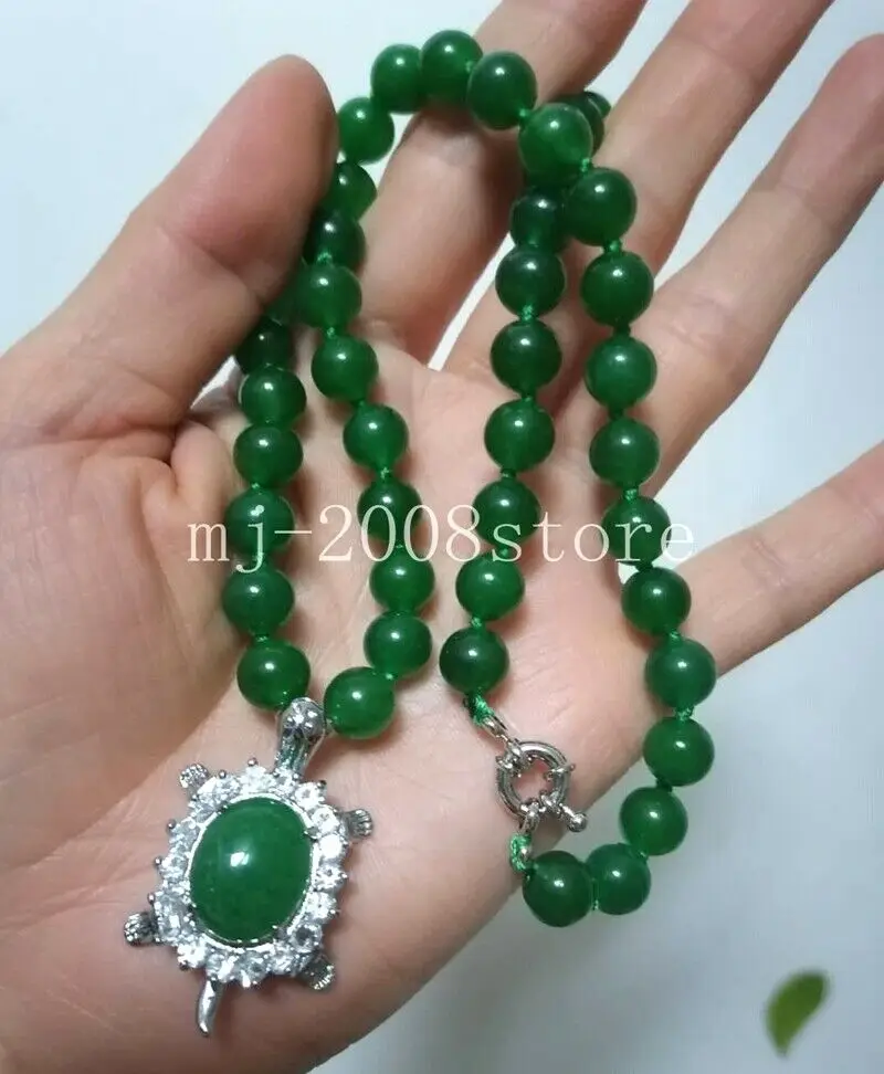 

8MM Green Jade Round Beads + Tortoise Pendant Necklace 18"