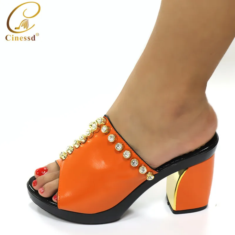 Самые новые женские туфли на высоком каблуке итальянские со стразами