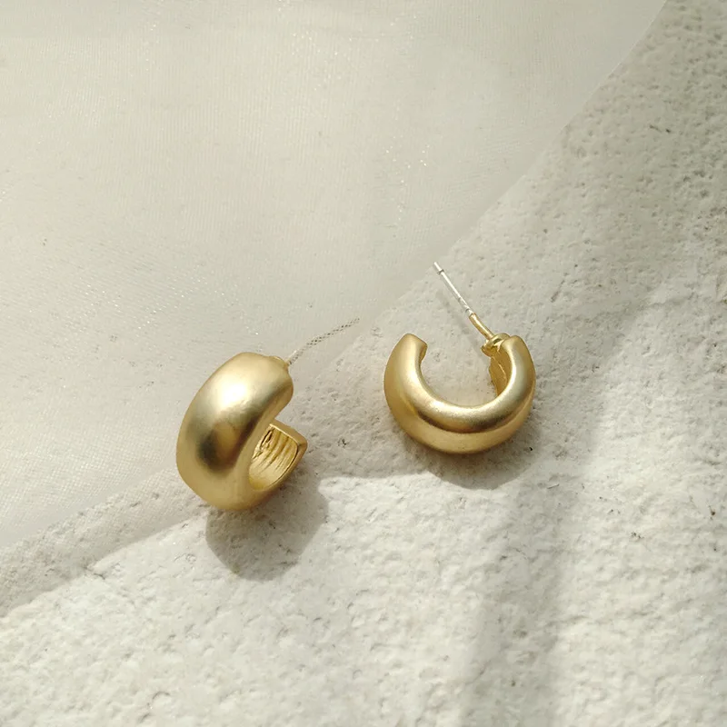 S925 Needle Trendy Small Cute Delicate Matte Golden Plating C Shape Metal Earrings Female Jewelry Gifts | Украшения и аксессуары