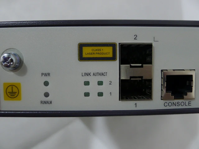 Коммутатор Huawei на 8 портов с портами ethernet для FTTB ONU |
