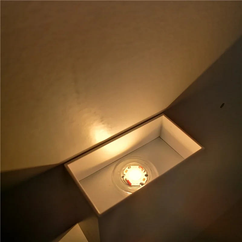 Светодиодный настенный светильник квадратного внутреннего прохода с двойной