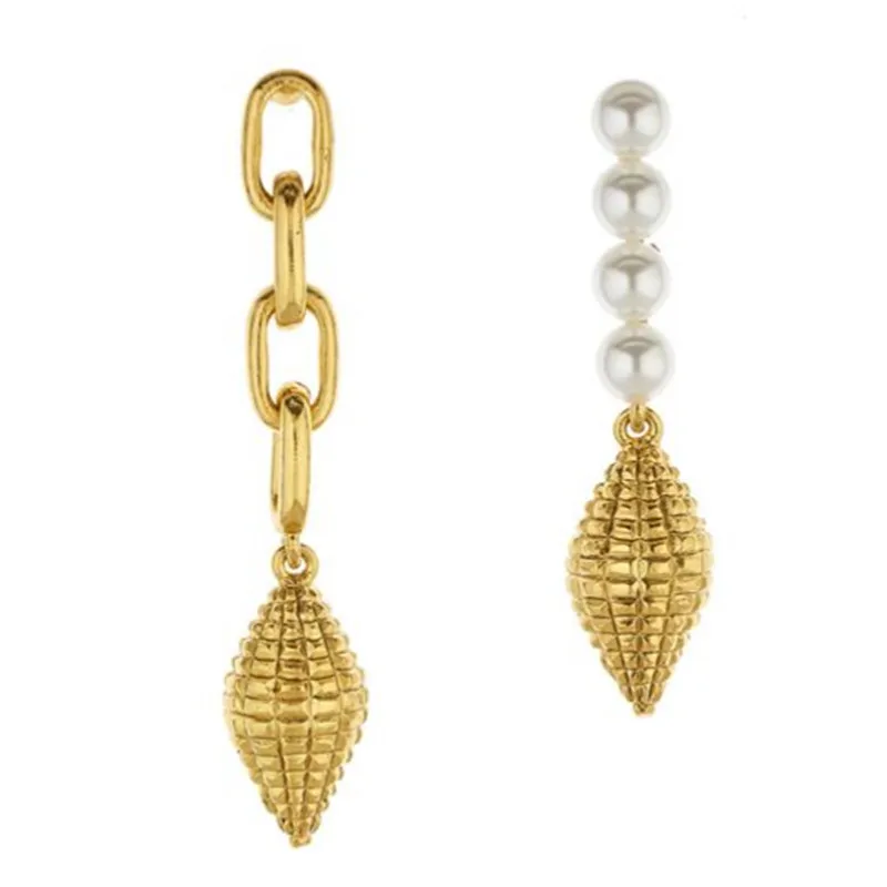 

Серьги-гвоздики с жемчужной цепочкой и искусственным жемчугом