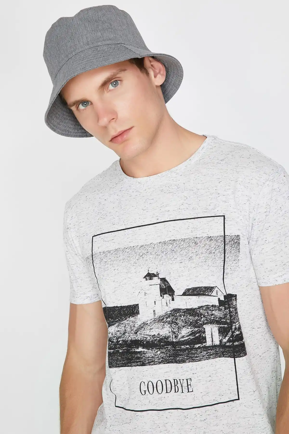 Мужская белая футболка Koton с коротким рукавом и велосипедным воротником 0