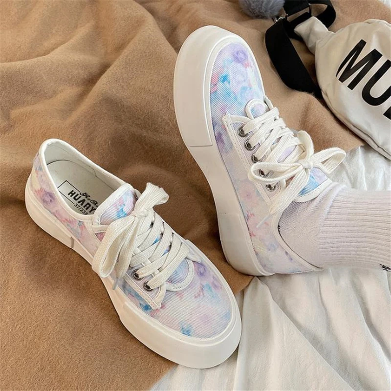 

Женские холщовые туфли на платформе, повседневная обувь в стиле "Лолита" с граффити, женские уличные кроссовки, женская спортивная обувь на ...