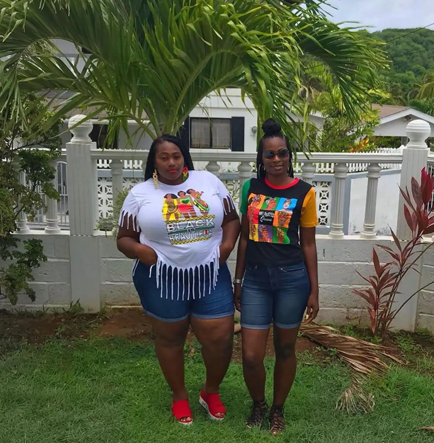 

Cute Girls Cartoon Print White T-shirt Classic Streetwear Women O Neck Short Sleeve Tassel Side Tops Summer Lady Tees