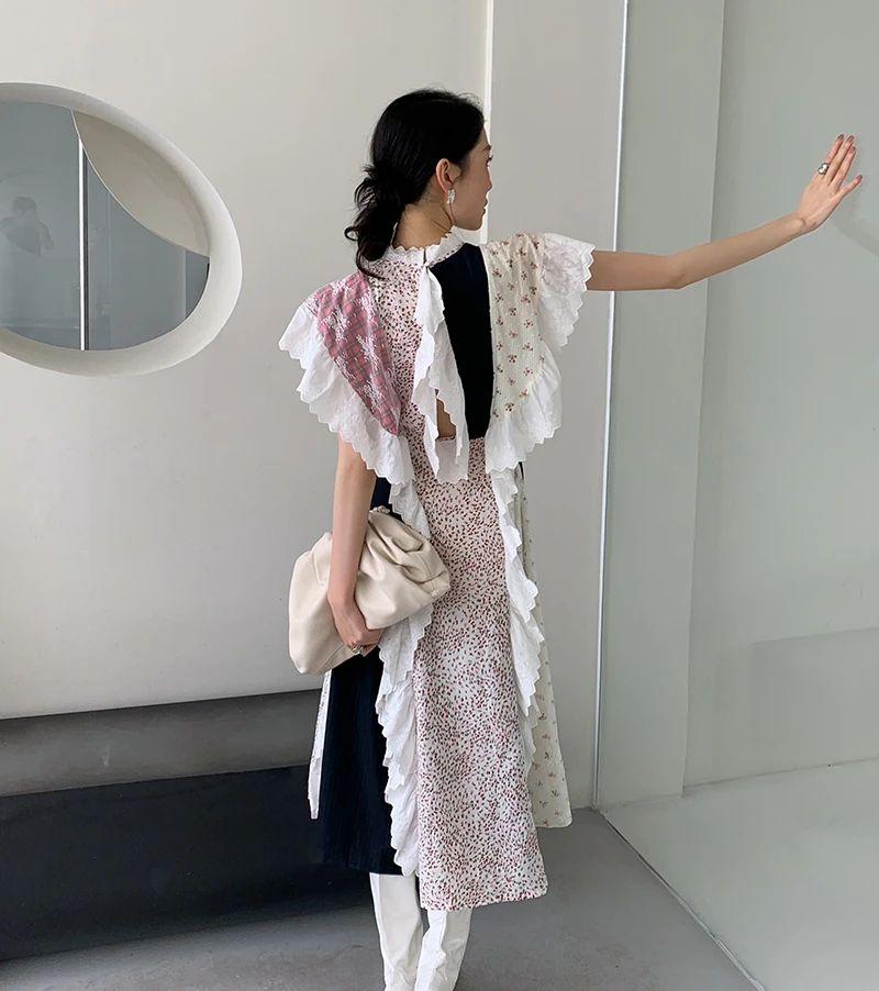 

Contrast color black fungus lace collar sleeveless dress long skirt in the waist