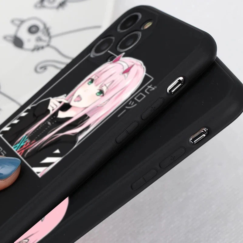 Фото Чехол DARLING In The FRANXX 02 для iPhone 13 12 11 Pro XS MAX XR 8 7 6 6S Plus X 5S SE 2020 с милым карикатурным дизайном Чехол DARLING In The FRANXX 02 для iPhone 13 12 11 Pro XS MAX XR 8 7 6 6S Plus X 5S SE 2020 с милым карикатурным дизайном