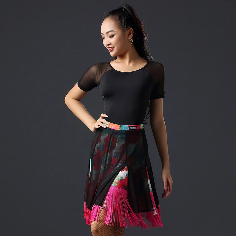 Professional Latin Dance Skirt Half-Length Dance Clothes New Split Tassel Hit Color Half Skirt Adult Exercise Clothes DWY2119