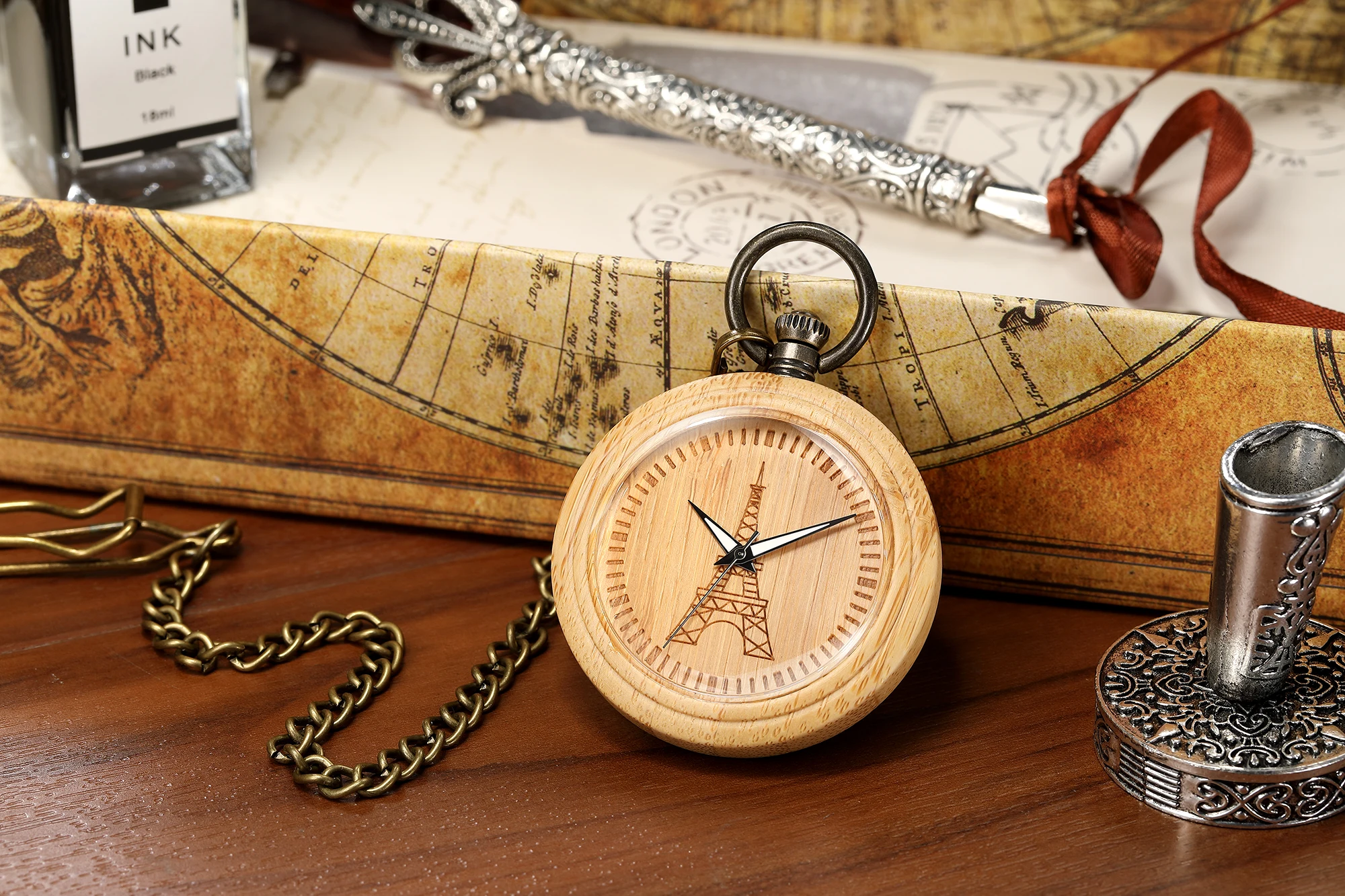 New Style Solid Wood Case Pocket Watch Movement Antique Bronze Clock Chain Romans Necklace Pendant for Men Women Box Package