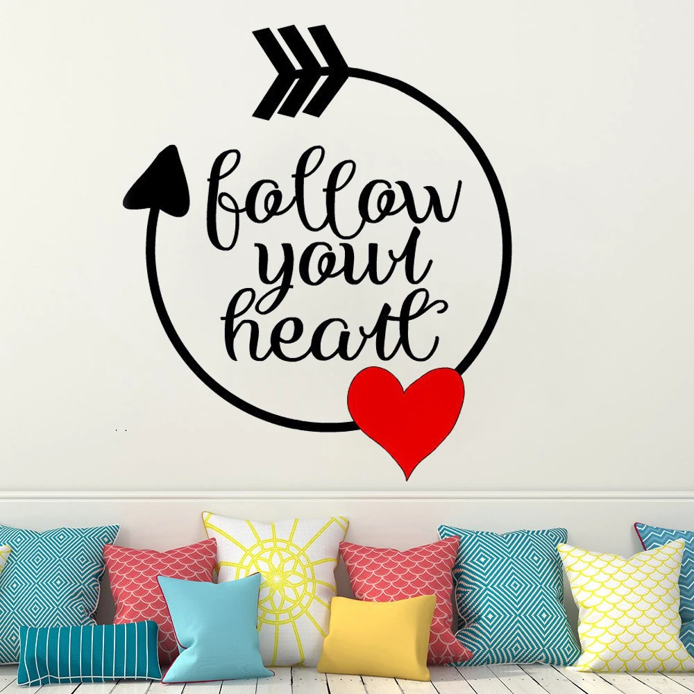Виниловая наклейка с надписью FOLLOW YOUR HEART на День святого Валентина настенная