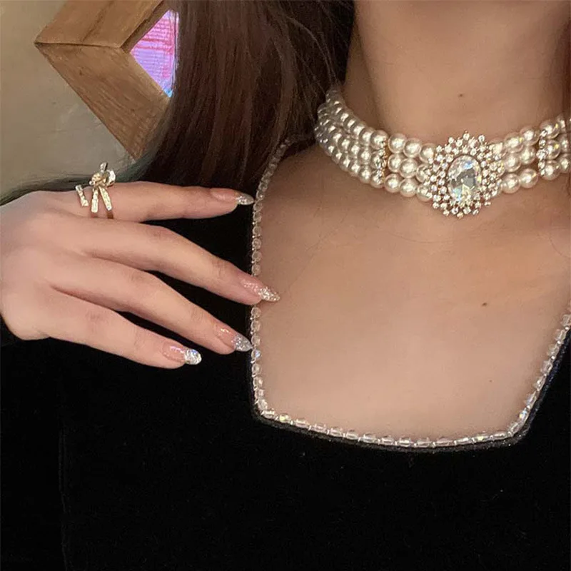 

European And American Exaggerated Design Sense Crystal Diamond Pearl Necklace Net Red Temperament Neck Chain Retro Palace Style