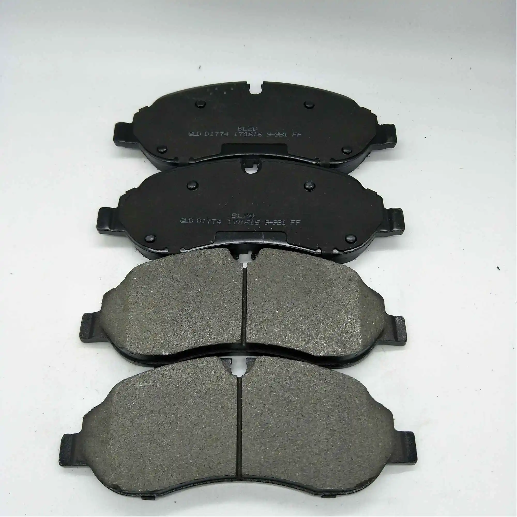 Колодки тормозные передние D1774 для грузовиков D Transit 2015 OEM:CK4Z-2001-A CK4Z2001A 4 шт./компл. |