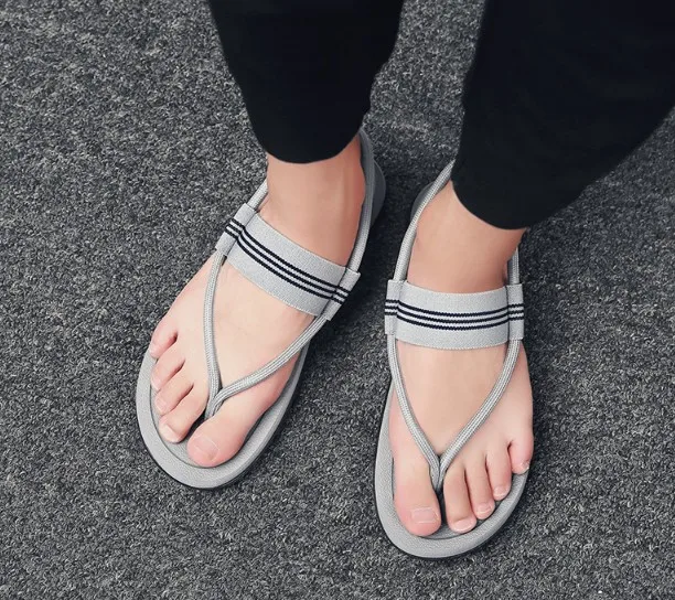 Шлепанцы мужские с ремешком на щиколотке Нескользящие сандалии слайды пляжные