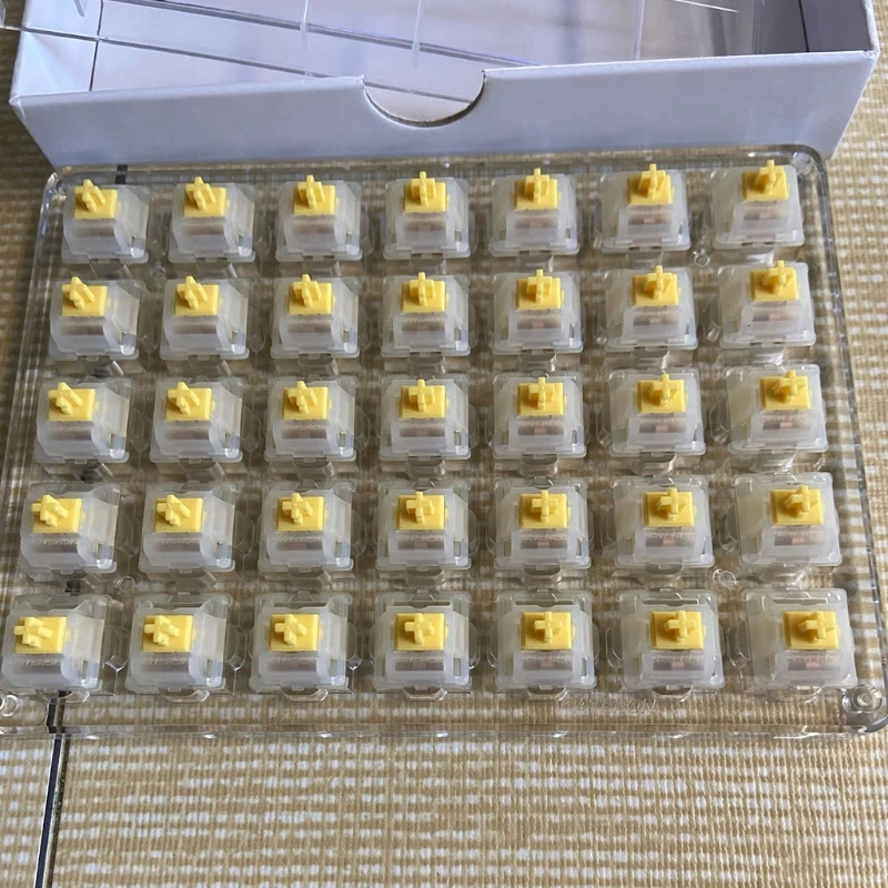 

35Pcs Gateron CAP Switch Milky Gold Switch with Base Case Extras 5pin RGB Linear X6HA