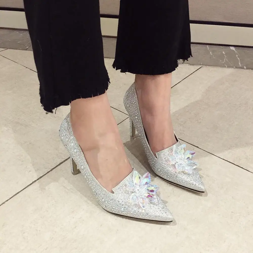 

2020 women's fashion matching high heels with decorative diamond flowers