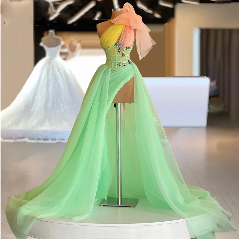 

Mix Color Tulle One Shoulder Prom Dresses Sexy High Split A Line Eveing Gowns Beaded See Through Sweep Train Party Dress 2022