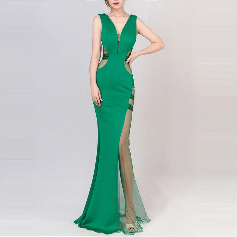 

Black Evening Gown It's Yiiya DX386 Floor-Length Sexy Cut-out Split Evening Dress 2020 Sleeveless Crystal V-Neck Robe De Soiree