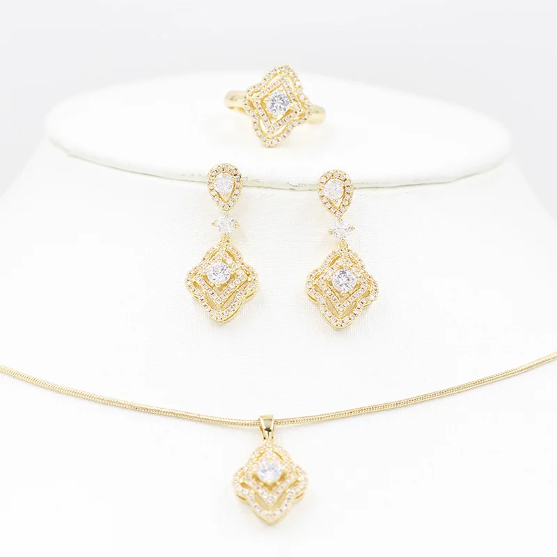 Женский ювелирный комплект из колье и серёг серебра 585 пробы|Ювелирные наборы| |