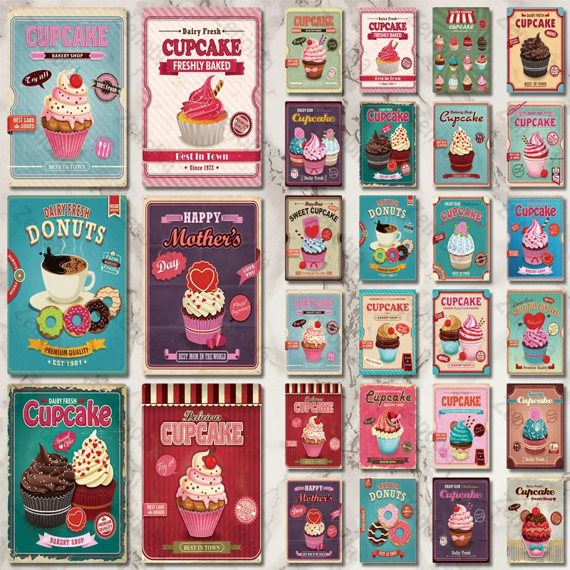 Кекс выпеченный в гофрированной формочке Винтаж металла Оловянная табличка