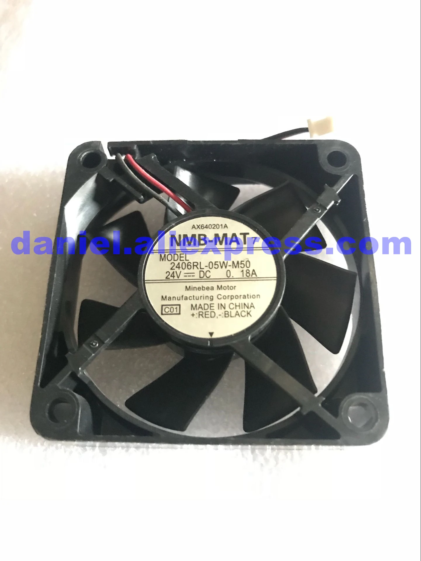 

Original NMB 2406rl-05w-m50 6015 6cm 24v 0.18a cooling fan
