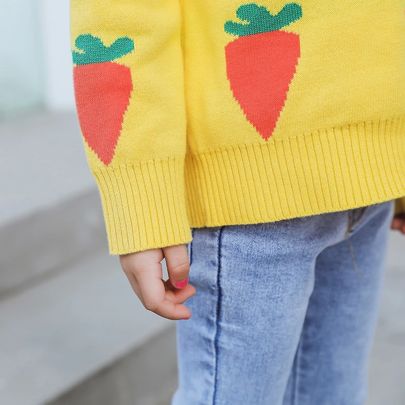 Свитер для маленьких девочек новинка на осень и весну детская трикотажная одежда