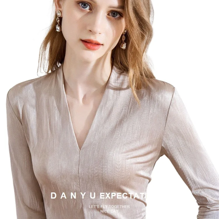 

V-neck bottoming shirt women's spring new style inner small shirt sexy deep v-shirt long-sleeved t-shirt women