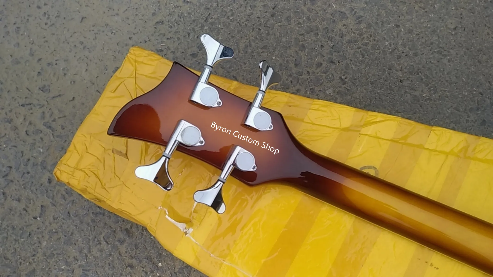 Бесплатная доставка 4 струны полый корпус для правой руки hofner низкая цена бас