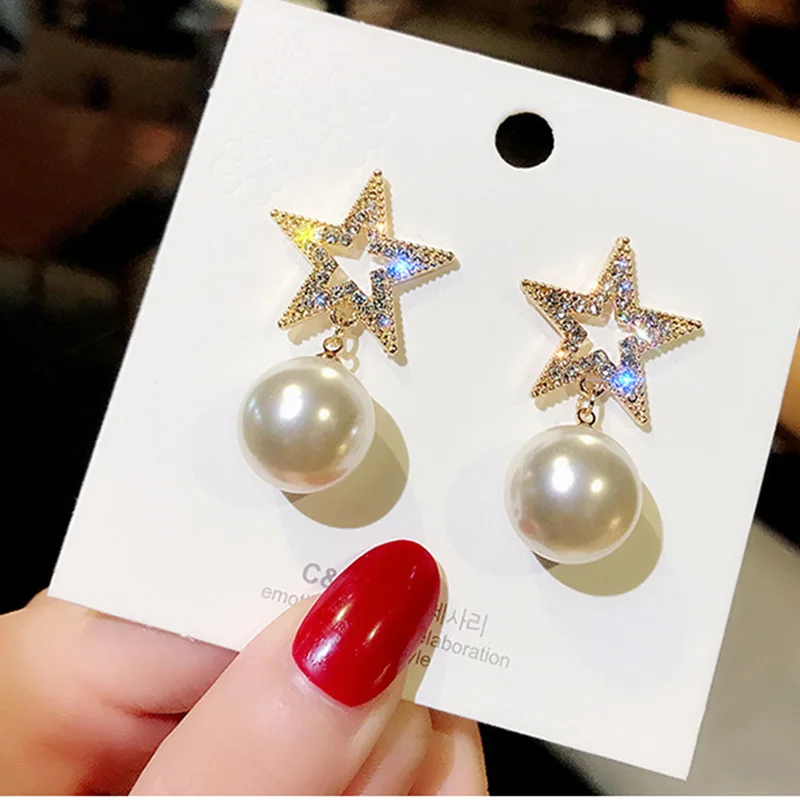 Женские серьги с искусственным жемчугом большие шарики белого и красного цветов