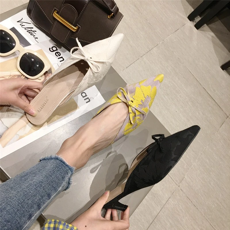 2020 летние женские туфли без задника модные шлепанцы с острым носком модельные